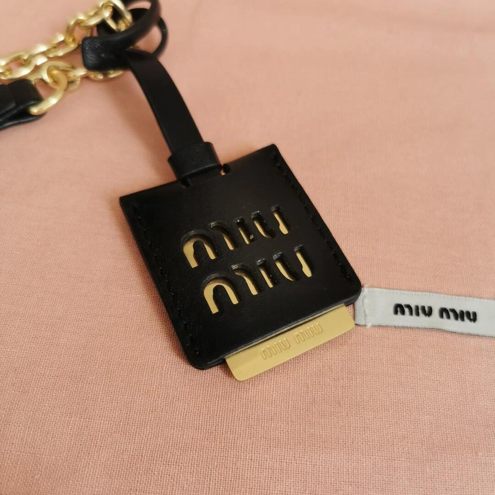 미우미우 마테라쎄 나파가죽 미니백 블랙