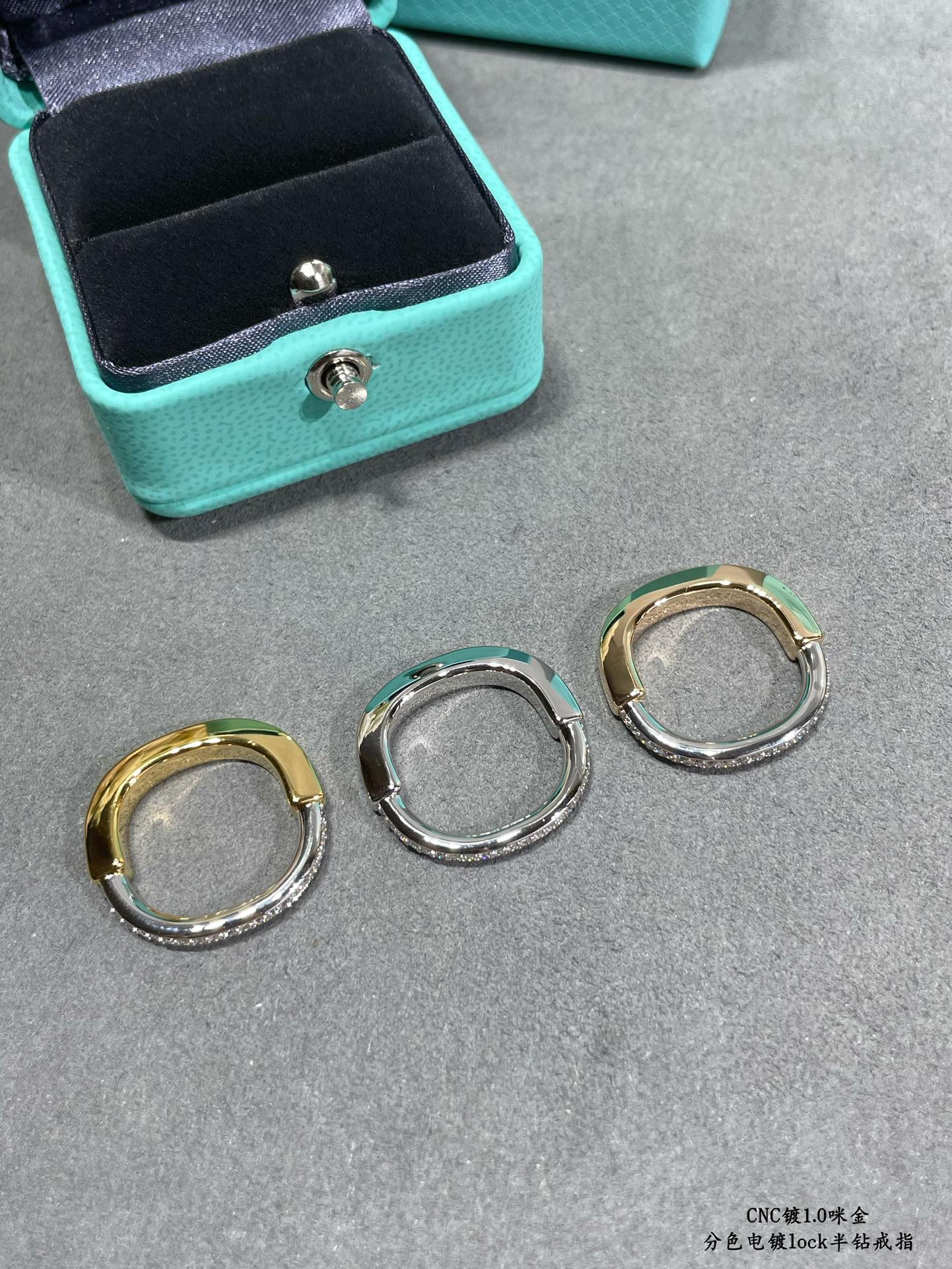 18K 하이엔드 미러급 티파니앤코 락 반지 (구성품 풀박스)