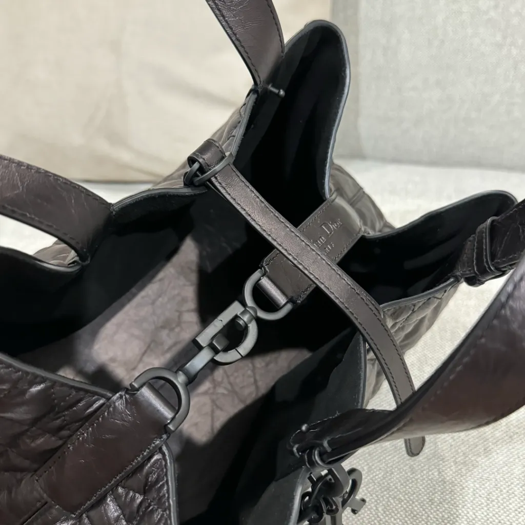 디올 뚜주흐 미디엄 백 매트 블랙
