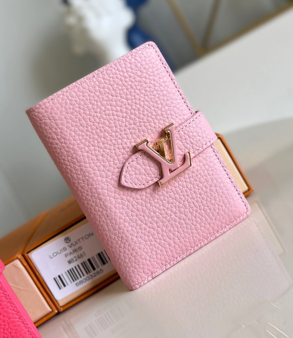 루이비통 LV 버티컬 컴팩트 월릿 M82144