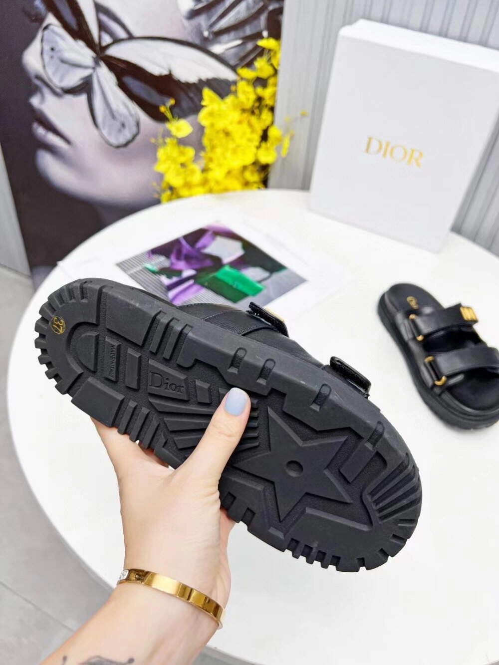 디올 DIORACT 뮬