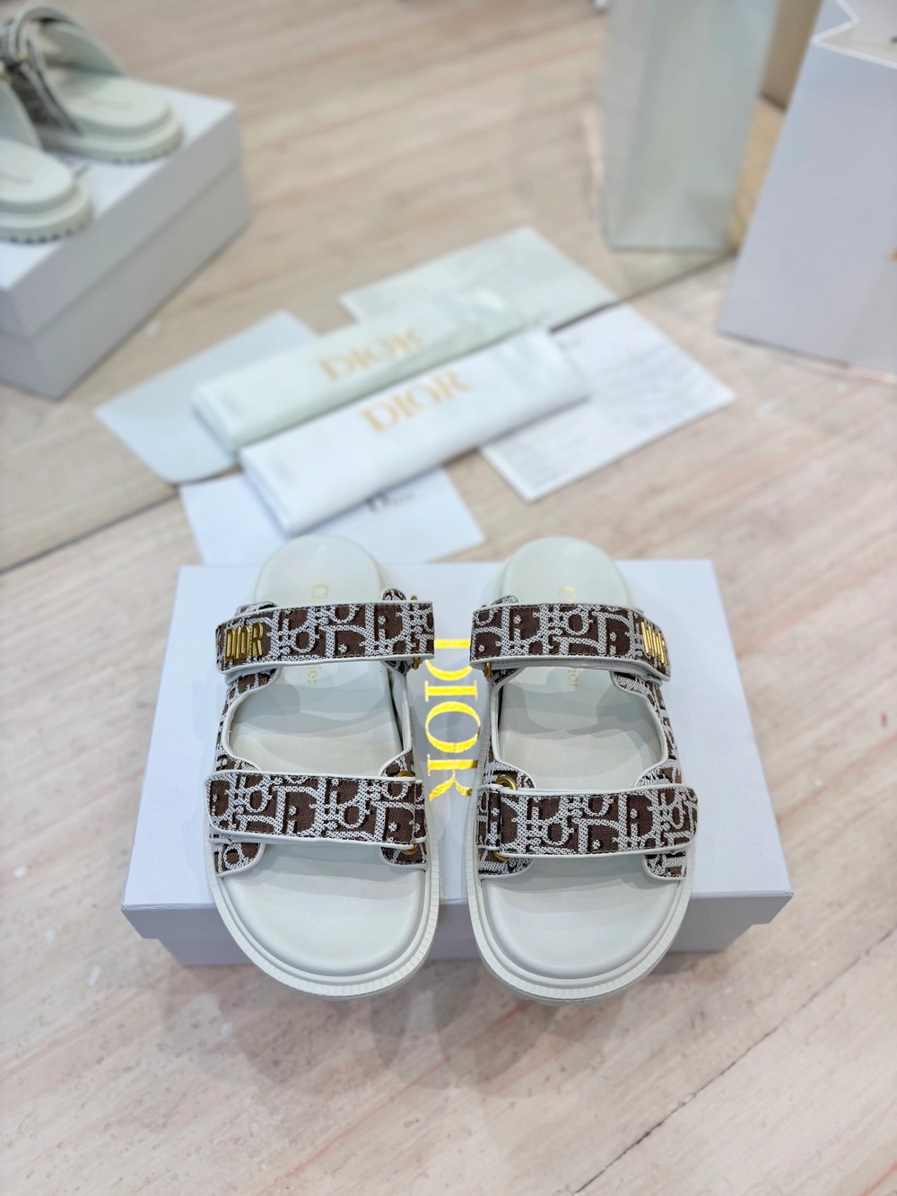 디올 DIORACT 뮬