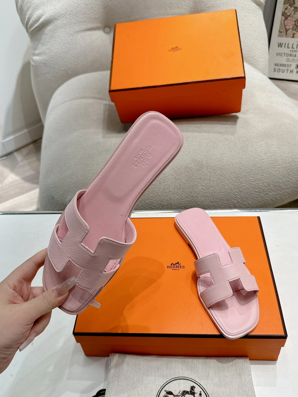 에르메스 오란 샌들 앱송