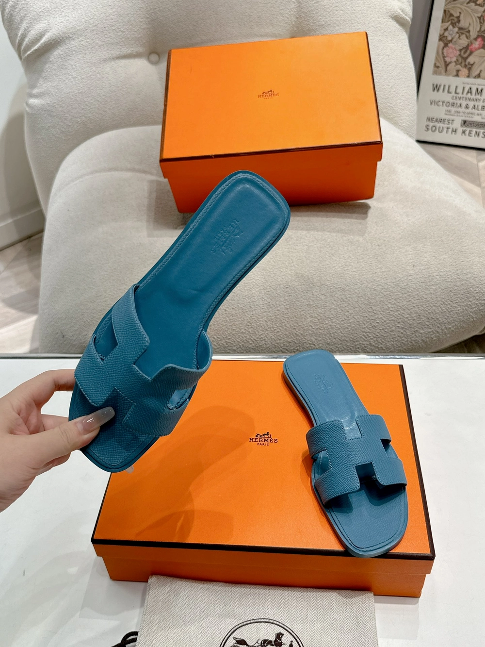에르메스 오란 샌들 앱송