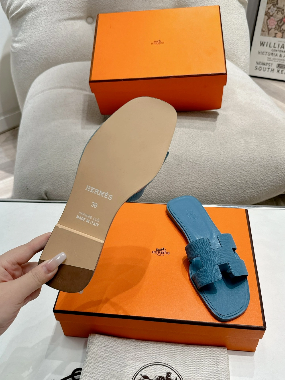 에르메스 오란 샌들 앱송