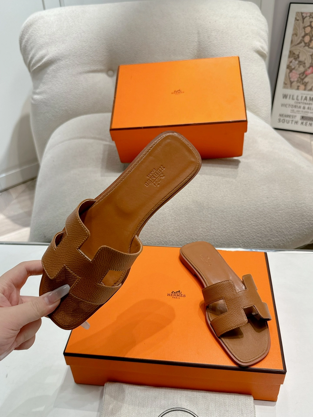 에르메스 오란 샌들 앱송