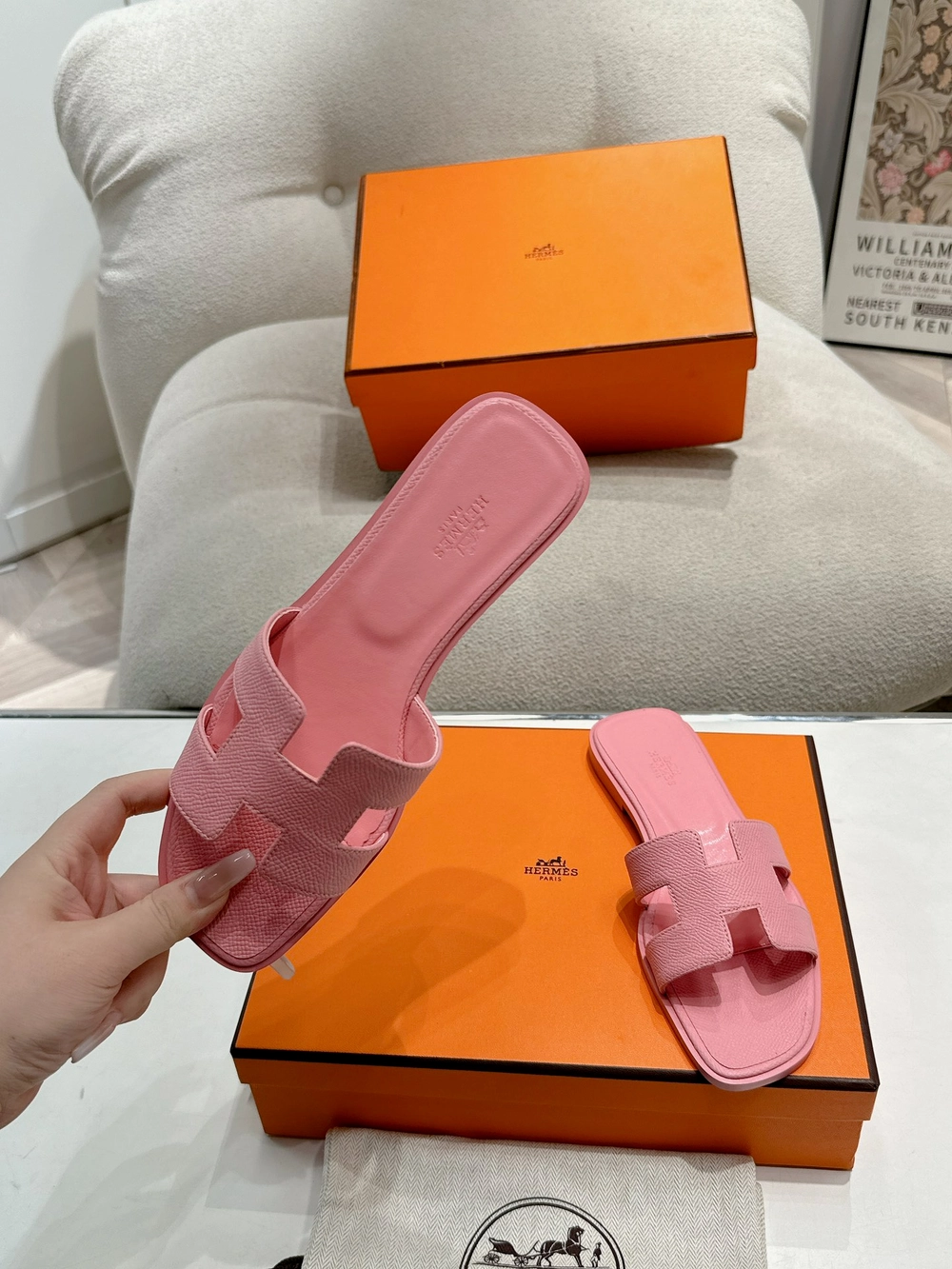 에르메스 오란 샌들 앱송