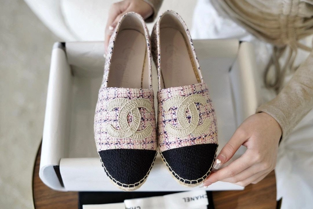 샤넬 트위드 CC Espadrille 핑크 블랙