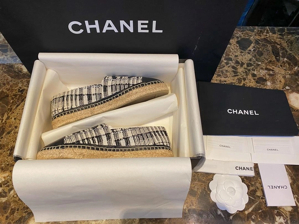 샤넬 트위드 CC Espadrille 화이트 블랙
