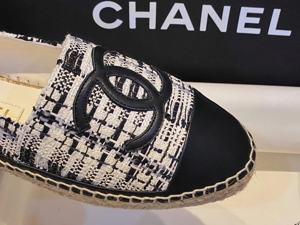 샤넬 트위드 CC Espadrille 화이트 블랙