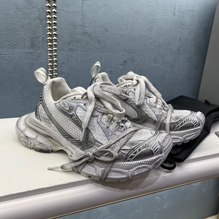발렌시아가 3xl 스니커즈 (남녀공용)