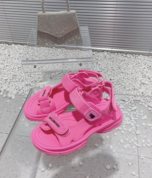 발렌시아가 샌들
