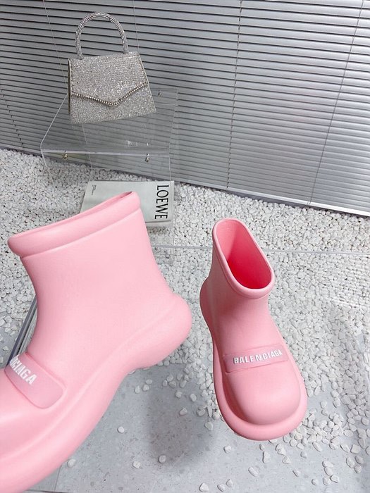발렌시아가 레인부츠