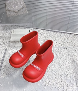 발렌시아가 레인부츠