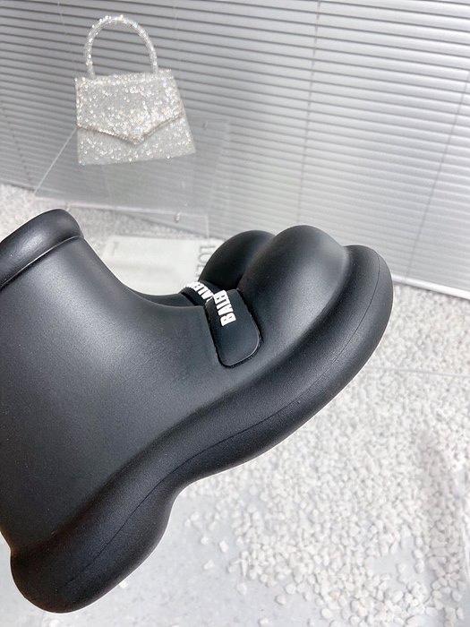 발렌시아가 레인부츠