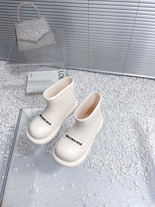 발렌시아가 레인부츠