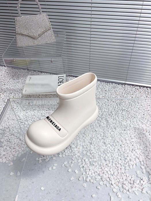 발렌시아가 레인부츠