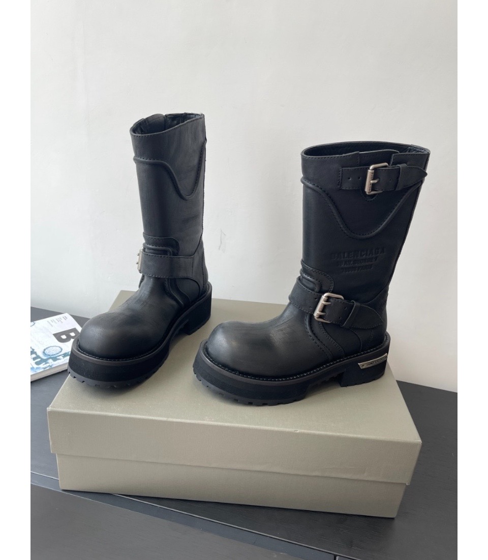 발렌시아가 베놈 부츠 833581