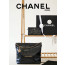 (국내배송) [CHANEL] 샤넬 22 핸드백 블랙 금장 미디움