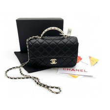 (국내배송) [CHANEL] 샤넬 시즌 램스킨 & 골드 메탈 탑핸들 플랩백