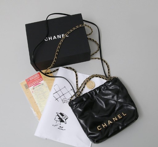 (국내배송) [CHANEL] 샤넬 22백 미니 금장 크로스백