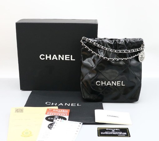 (국내배송) [CHANEL] 샤넬 22백 미니 은장 크로스백 (은장)