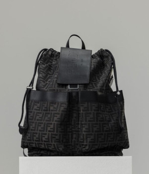 (국내배송) 펜디 Fendi Strike 라지백
