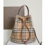 (국내배송) 버버리 TB 스몰 체크 버킷 백