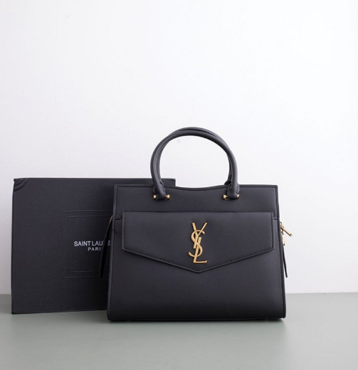 (국내배송) 생로랑 업타운 모노그램 미듐 금장 토트백