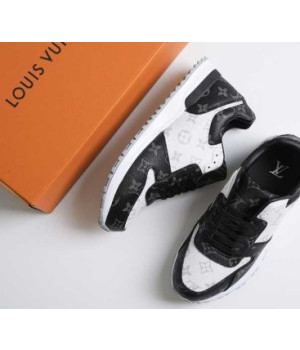(국내배송) 루이비통 모노그램 캔버스 런어웨이 스니커즈