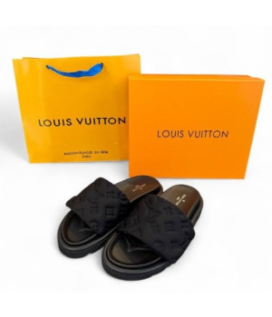 (국내배송) 루이비통 엠보로고 뮬 모노그램