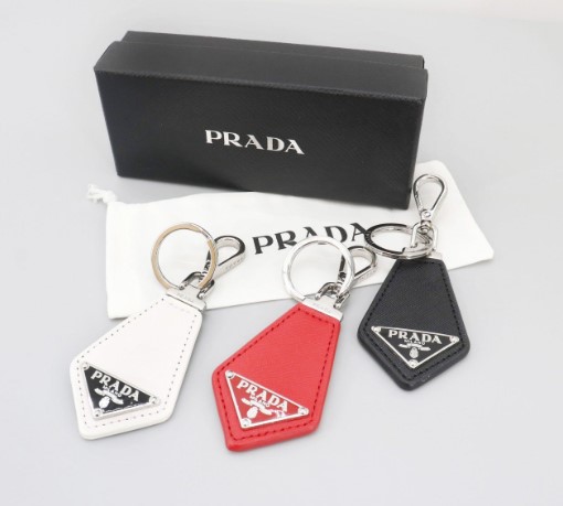 (국내배송) 프라다 사피아노 삼각로고 키링