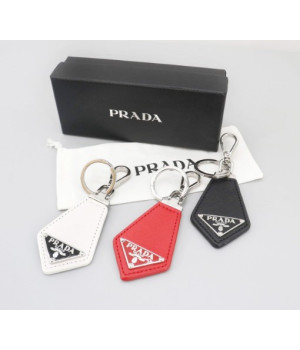 (국내배송) 프라다 사피아노 삼각로고 키링