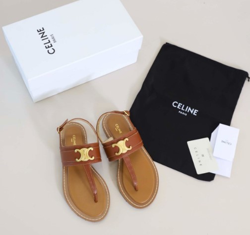 (국내배송) 셀린느 림피아 트리옹프 카프스킨 샌들