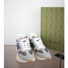 (국내배송) 구찌 GG 수프림 가죽 스니커즈