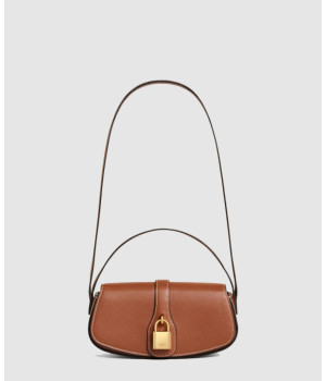 셀린느 타부 스트랩 클러치 10I593