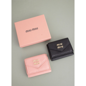 (국내배송) 미우미우 가죽 반지갑