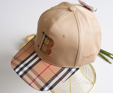 (국내배송) 버버리 클래식체크 B로고 볼캡