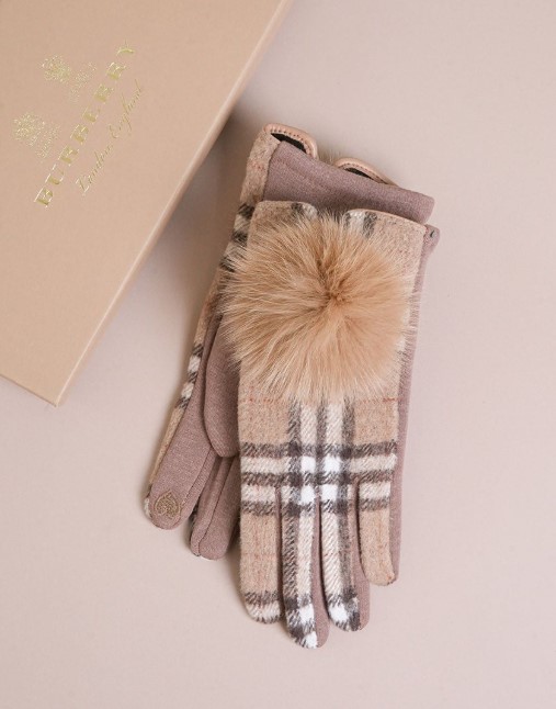 (국내배송) 버버리 폭스 퍼 울 체크 장갑