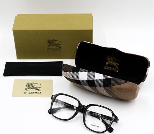 (국내배송) 버버리 로고 사각 스퀘어 뿔테 안경