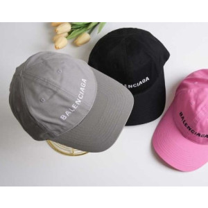 (국내배송) 발렌시아가 남여공용 레터링로고 볼캡