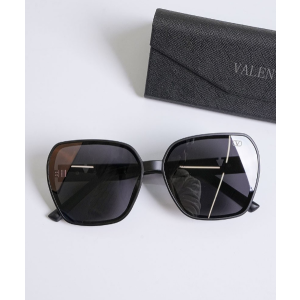 (국내배송) 발렌티노 샤이닝 V 로고 스퀘어 선글라스