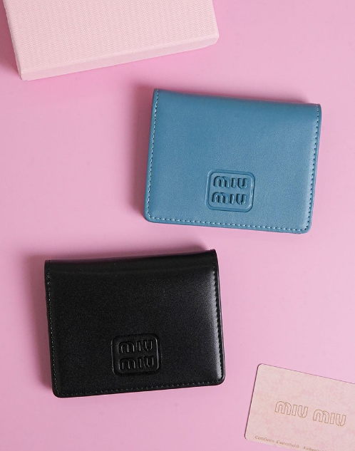 (국내배송) 미우미우 레더 카드 반지갑