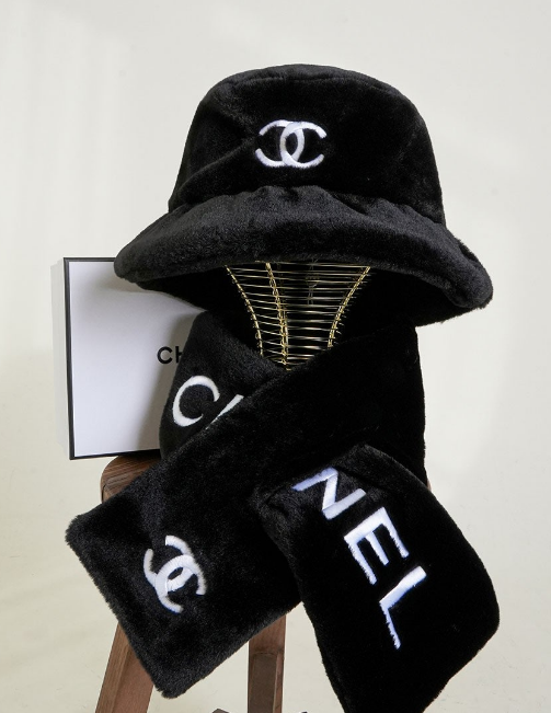 (국내배송) 샤넬 CC 시어링 버킷햇 & 레터링 시어링 머플러 2PCS 셋