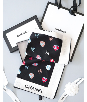 (국내배송) 샤넬 에크루 블랙 스퀘어 스카프