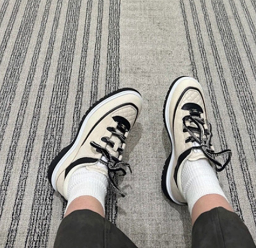 (국내배송) 샤넬 크루즈 스니커즈