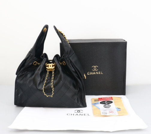 (국내배송) 샤넬 25백 미듐 숄더백 블랙 금장