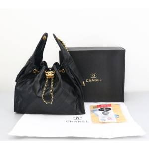 (국내배송) 샤넬 25백 미듐 숄더백 블랙 금장