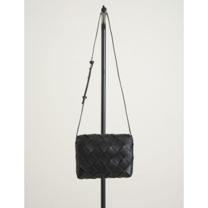 (국내배송) 보테가베네타 인트레치아토 디아고 메신저백