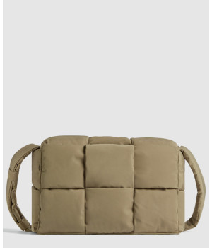 보테가베네타 필로우 카세트 743623